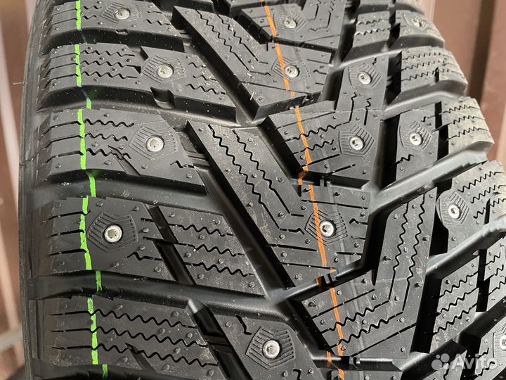 Hankook Winter I'Pike RS2 W429 215/55 R17 98T