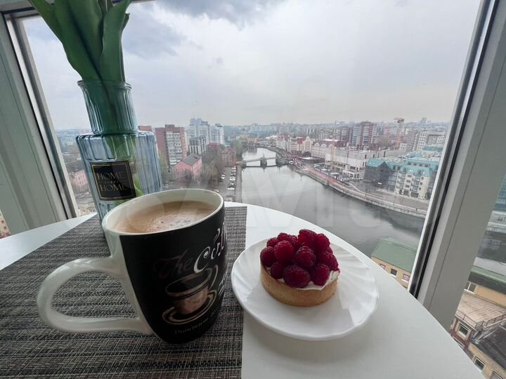 2-к. квартира, 76 м², 15/18 эт.