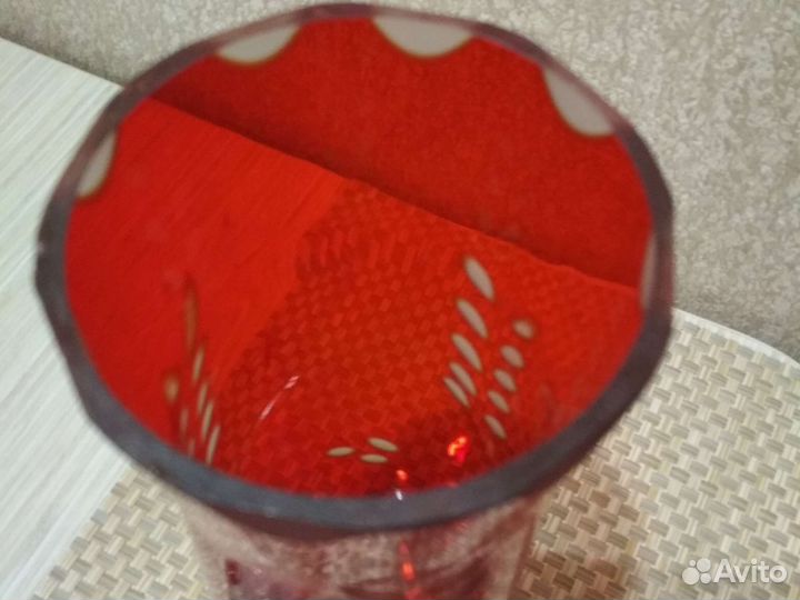 Ваза СССР винтаж из рубинового стекла