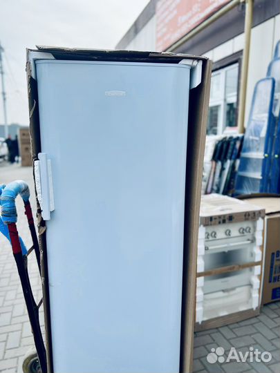 Морозильник Общий объем: 280 л