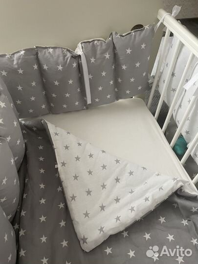 Комплект бортиков в детскую кроватку с одеялом