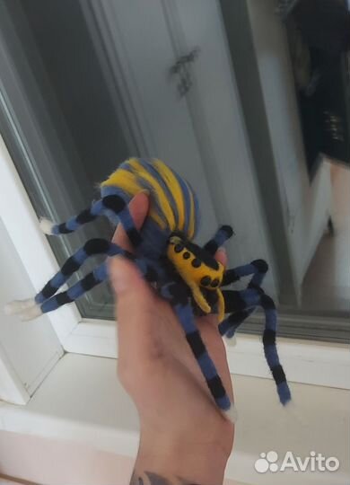 Интерьерная игрушка паук