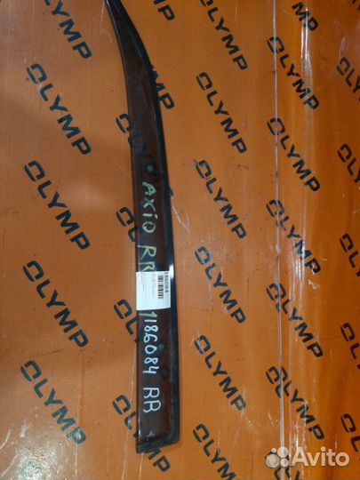 Ветровик задний правый Toyota Corolla Axio NZE141