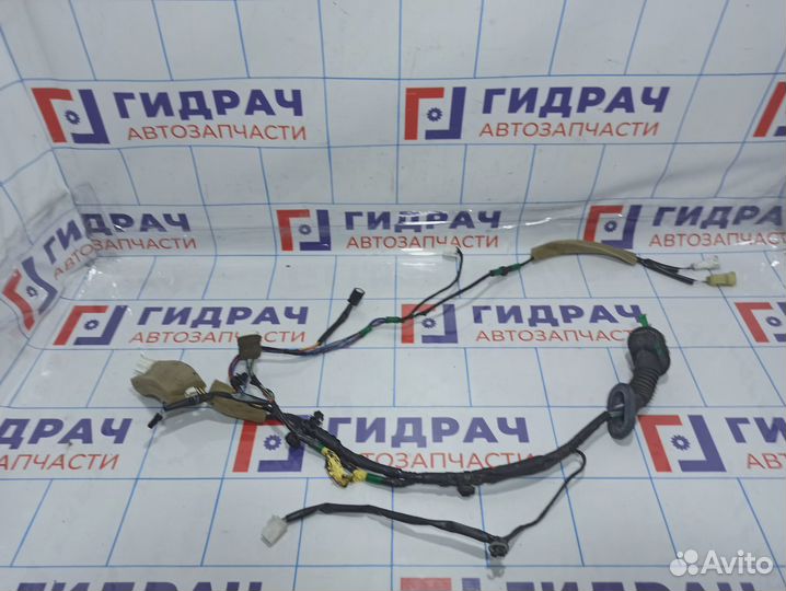 Проводка двери передней правой Suzuki Grand Vitara