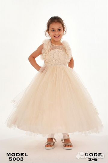 Платья, юбки и костюмы