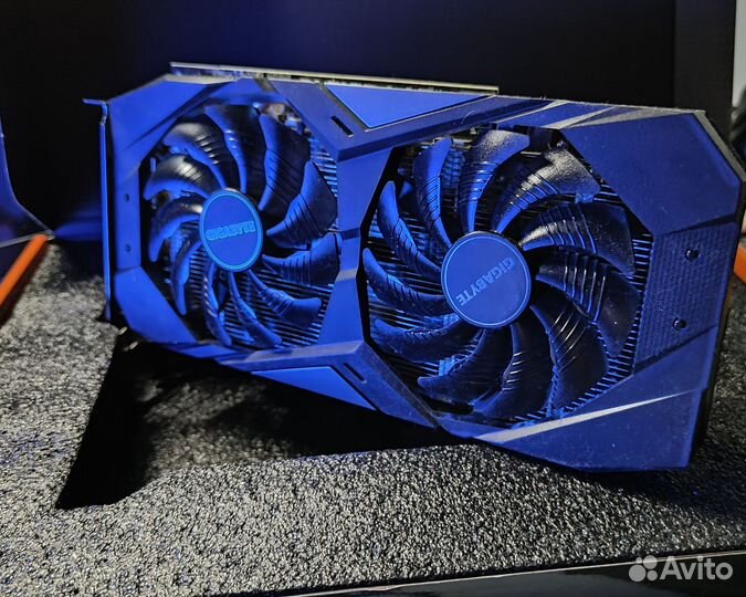 Видеокарта Gtx 1660 ti 6gb от gigabyte