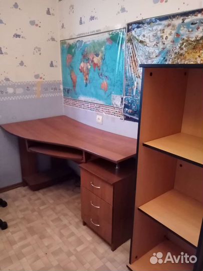 Компьютерный стол