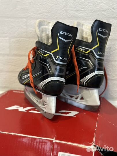Хоккейные коньки CCM р31