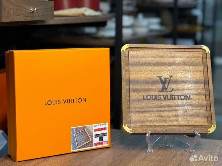 Поднос Louis Vuitton