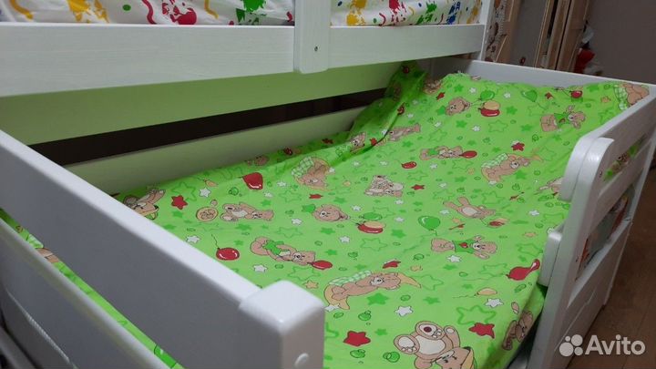 Выдвижная кроватка для двоих детей Матрешка