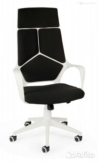 Кресло для руководителя IQ white