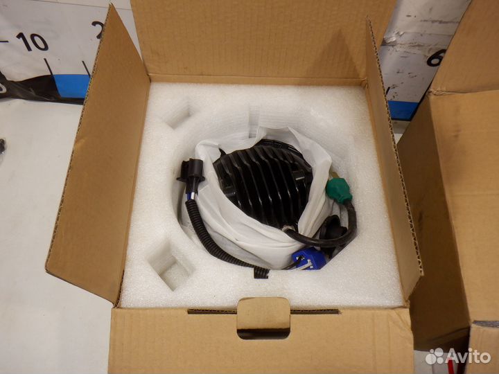 Фара светодиодная универсальная комплект