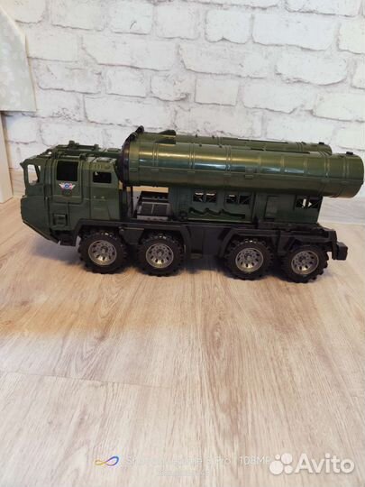 Машина игрушечная детская