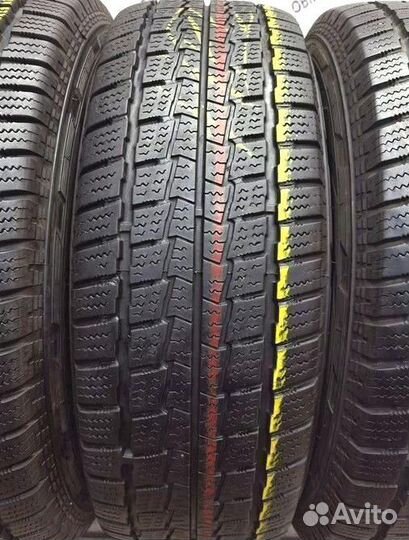 Hankook Winter RW06 205/60 R16C 100H