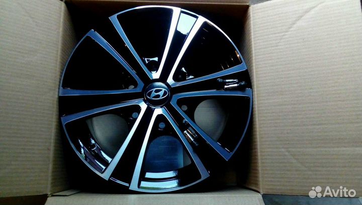 Новые диски R16 на Hyundai Grand Starex (с2011)