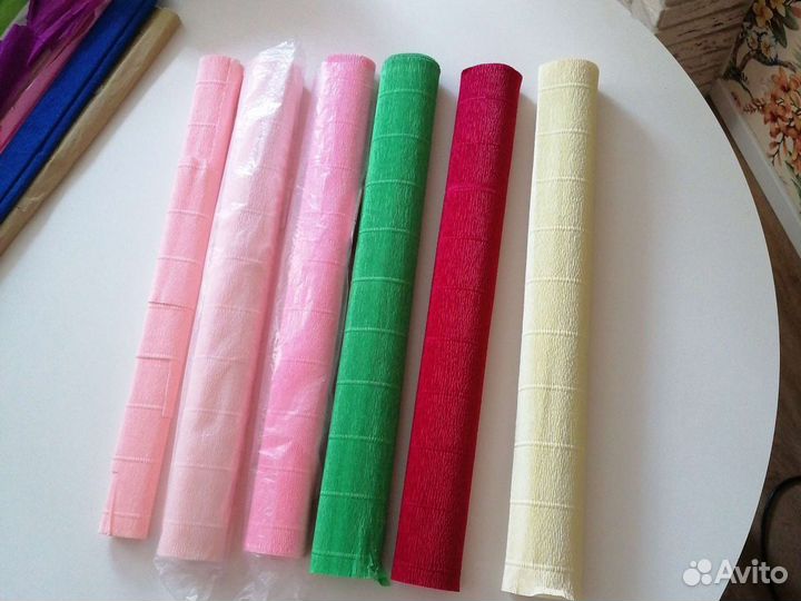Продаю 5 рулонов гофрированной бумаги