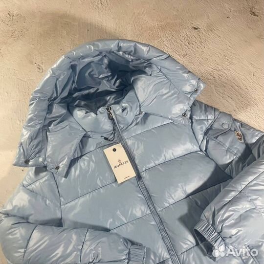 Пуховик Moncler