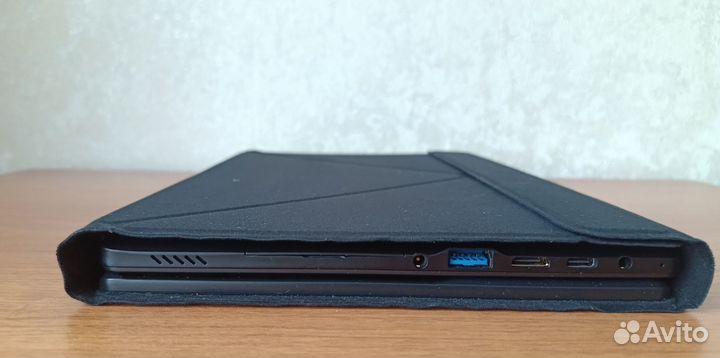 Планшет с клавиатурой Irbis 10.1