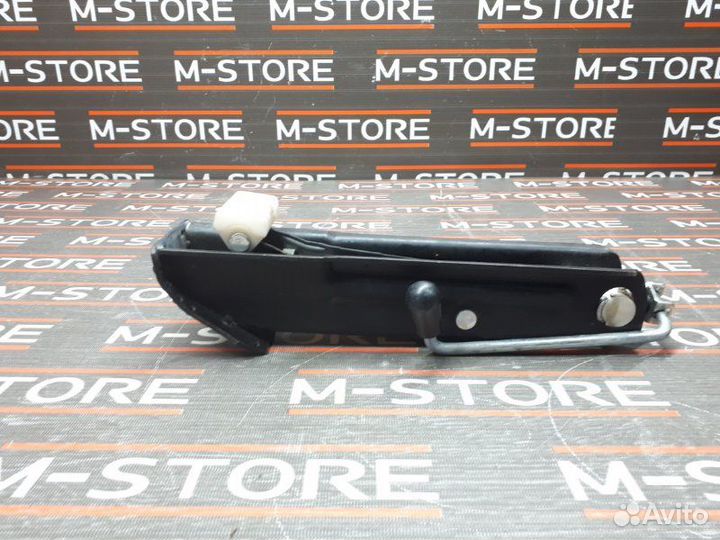 Домкрат Mercedes-Benz S-Class W221 273.961 2008