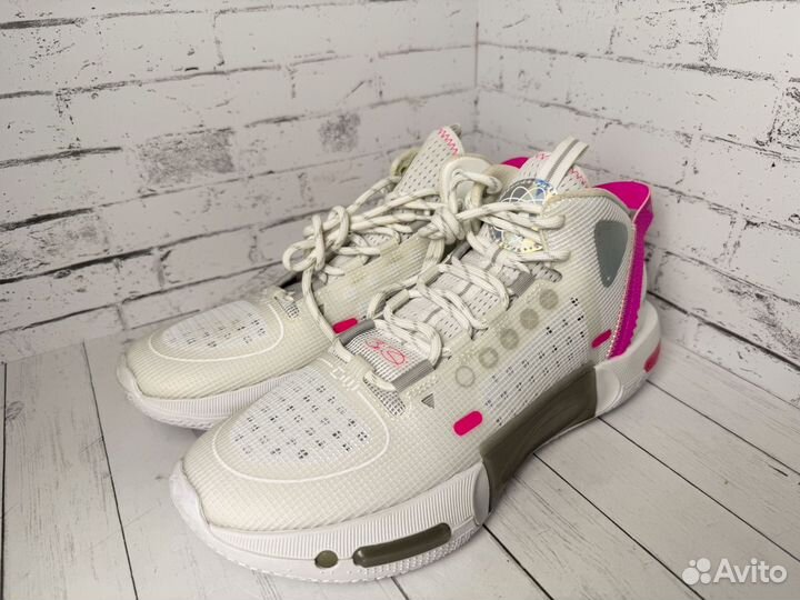 Кроссовки Lining баскетбольные