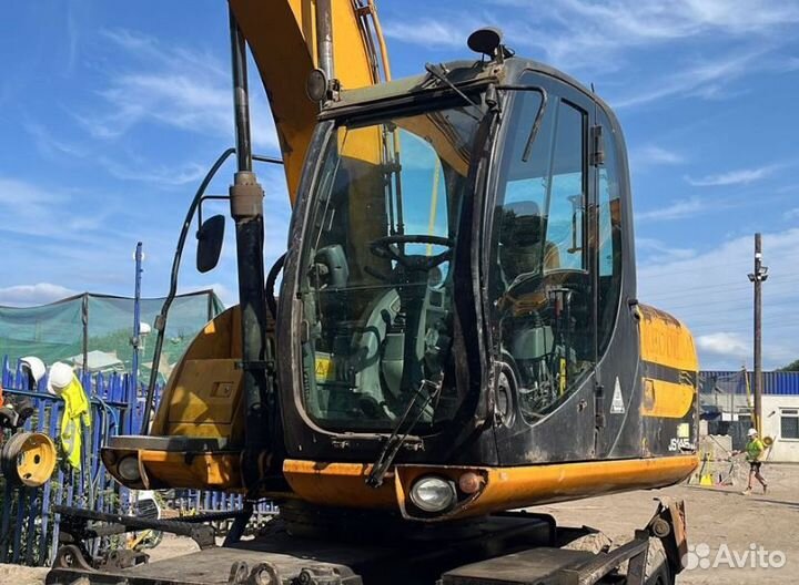 Стекло заднее для экскаватора JCB JC 160/180/200 о