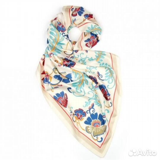 Платок женский. Новый