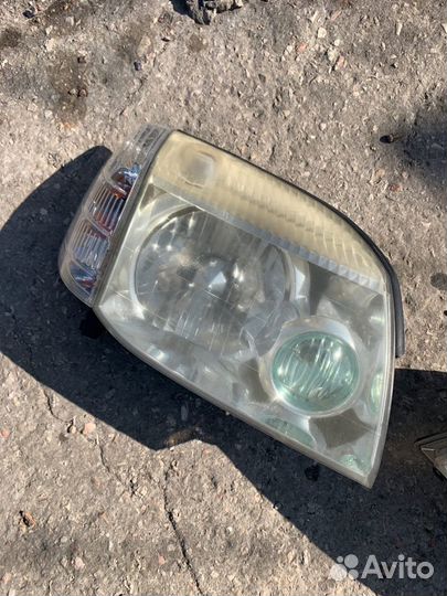 Фара Nissan X-Trail T30
