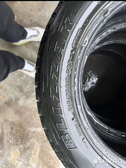 Bridgestone Blizzak DM-V1 215/60 R17 77G