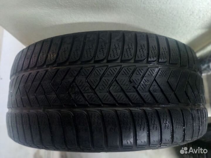 Pirelli Winter Sottozero 3 275/35 R21 103