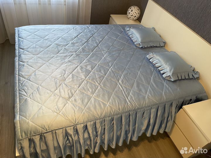 Комплект для спальни (шторы, покрывало, подушки)