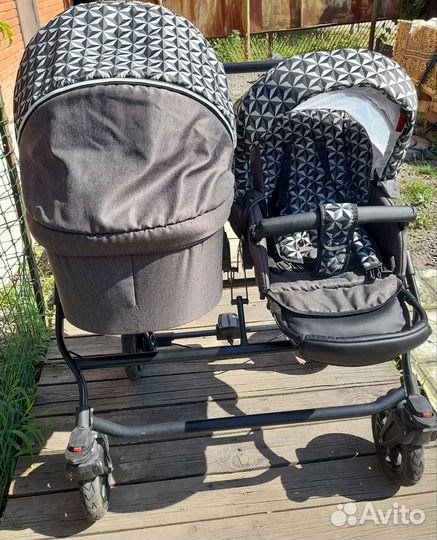 Коляска для двойни