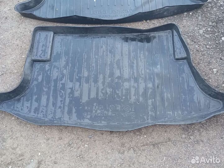 Коврик в багажник Нива Шевроле