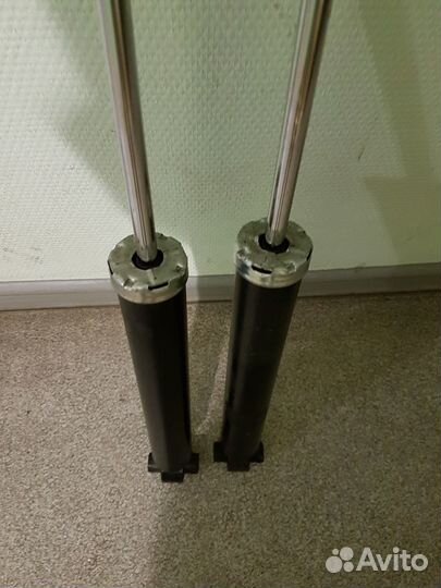 Амортизаторы Аурис 2007