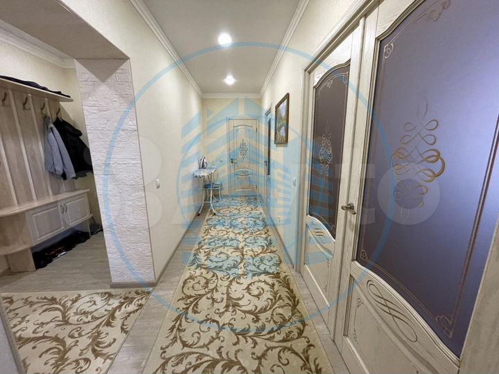 3-к. квартира, 102,1 м², 3/6 эт.