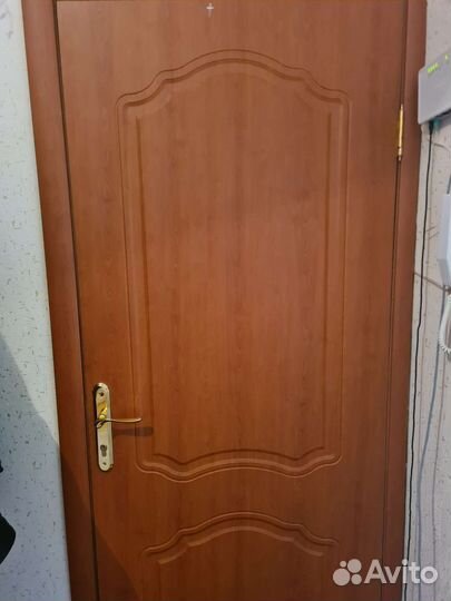 Дверь деревянная бу