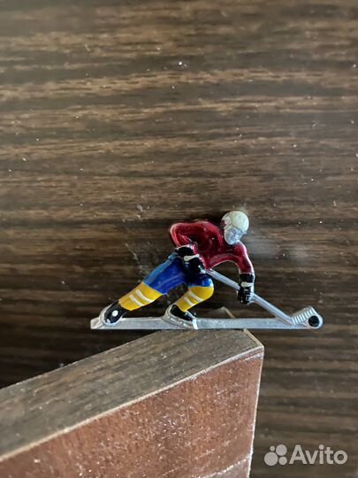 Значек СССР хоккеист