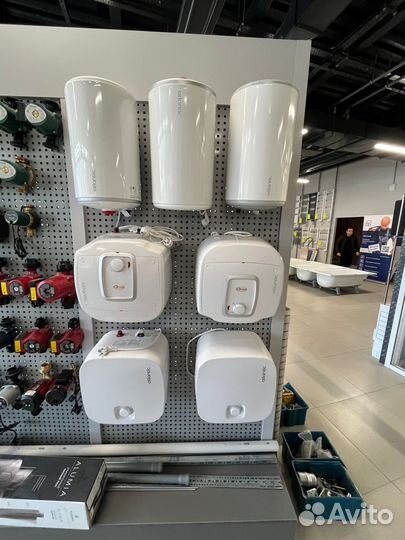 Водонагреватель ariston новый