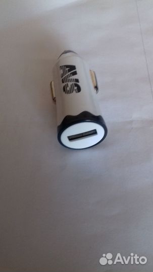 Автомобильное зарядное устройство