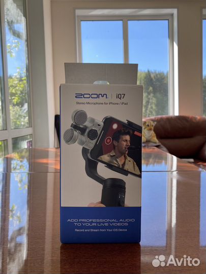 Zoom IQ7