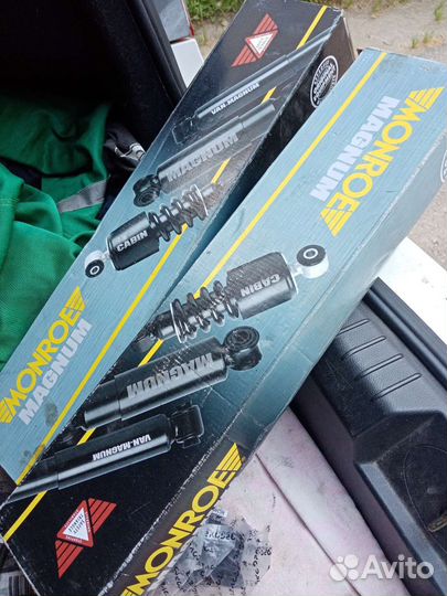 Амортизаторы (задние)