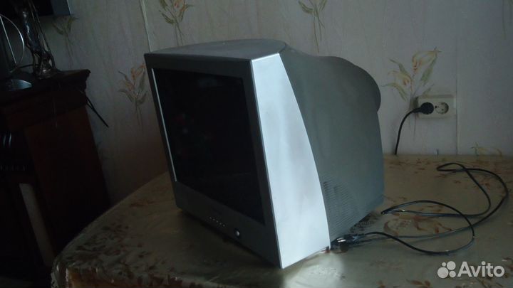 Телевизор samsung