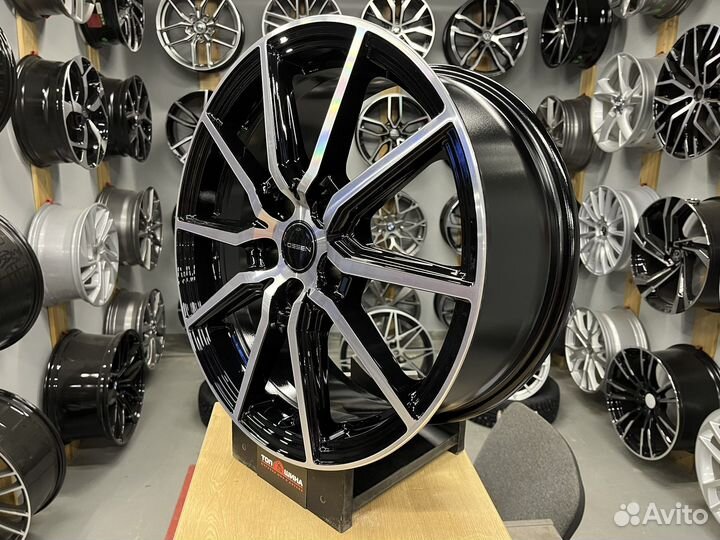 Диски R17 Vossen на Skoda Superb и Volkswagen Golf