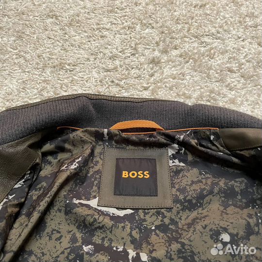 Кожаная куртка Hugo Boss