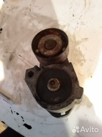 5010412956 Renault Ролик руч.ремня с кронштейном