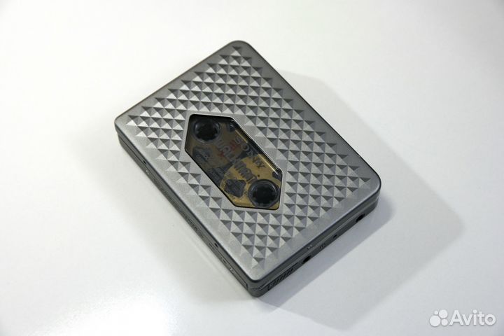 Кассетный плеер Sony Walkman WM-EX668