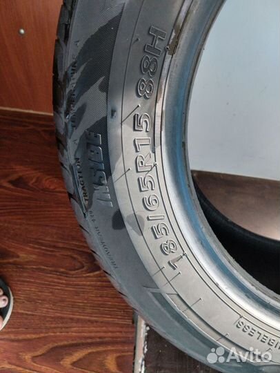 Kumho Ecowing ES01 KH27 185/65 R15