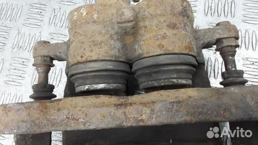 Суппорт тормозной передний левый land rover freela