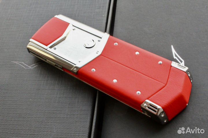 Vertu Signature S Design Red