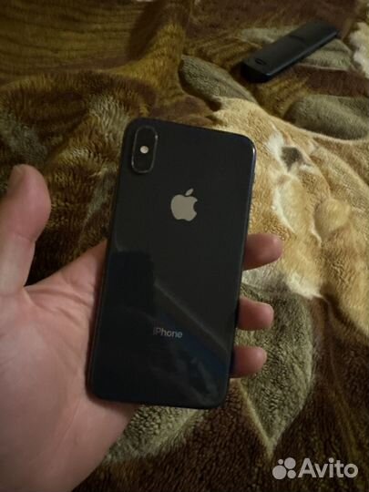 iPhone Xs, 64 ГБ