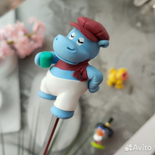 Чайная ложка с декором 